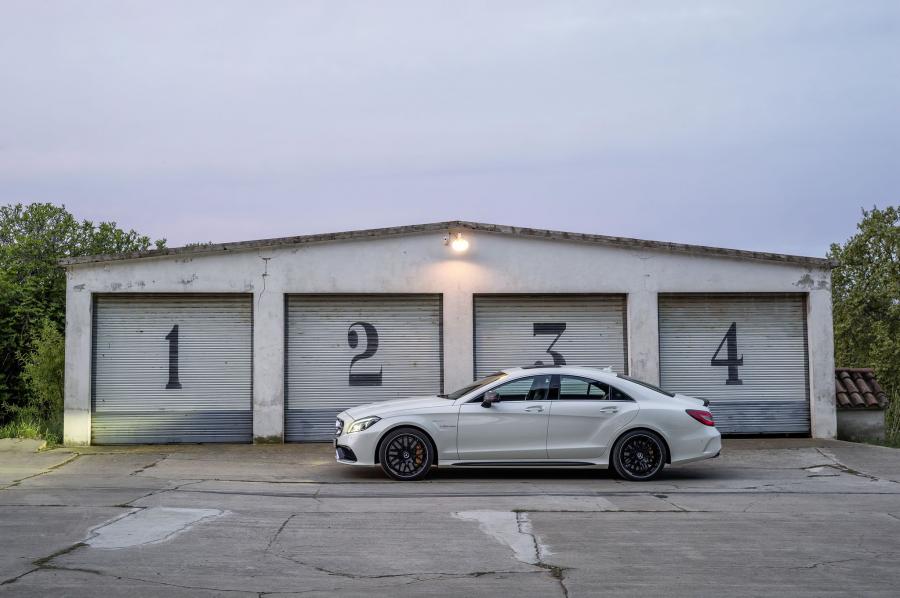  Mercedes-Benz CLS63 AMG S-Model 2015 года  (фото 8 из 17)